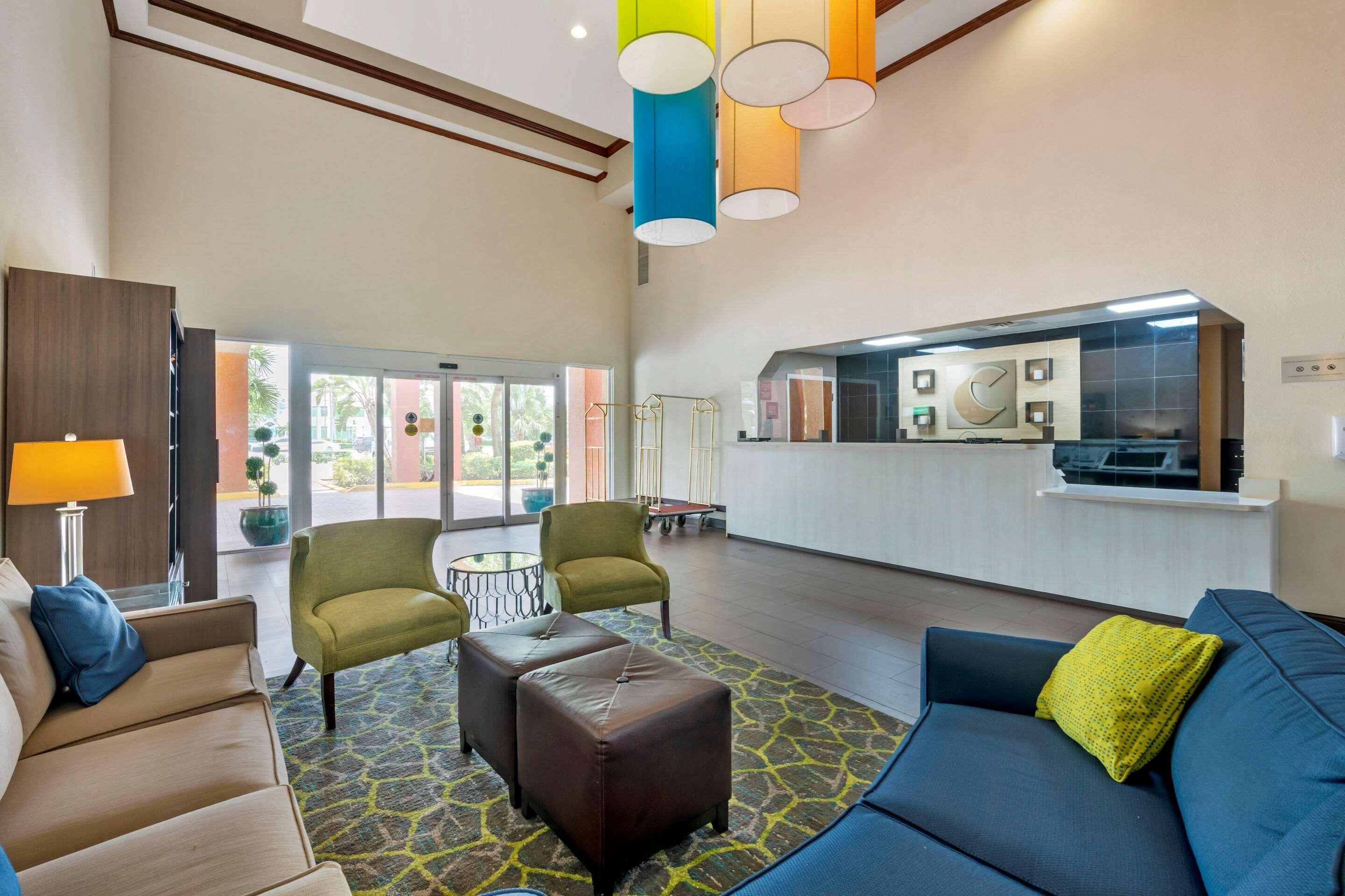 Comfort Inn&Suites Fort Lauderdale West Turnpike Extérieur photo